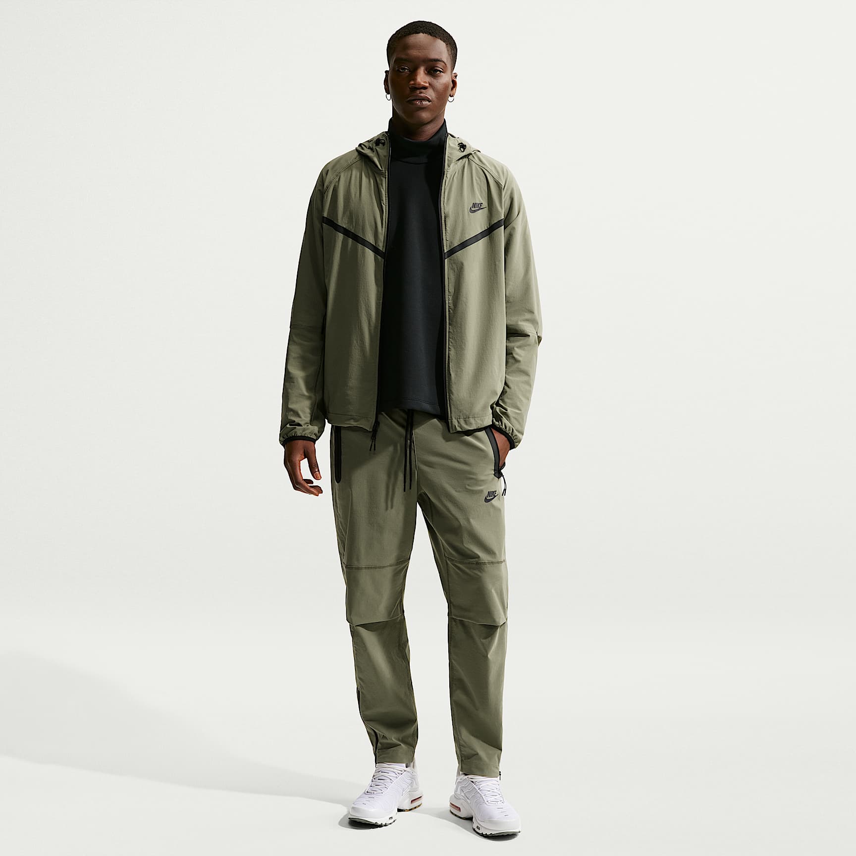 Nike Tech Men's Woven Pants. Nike.com